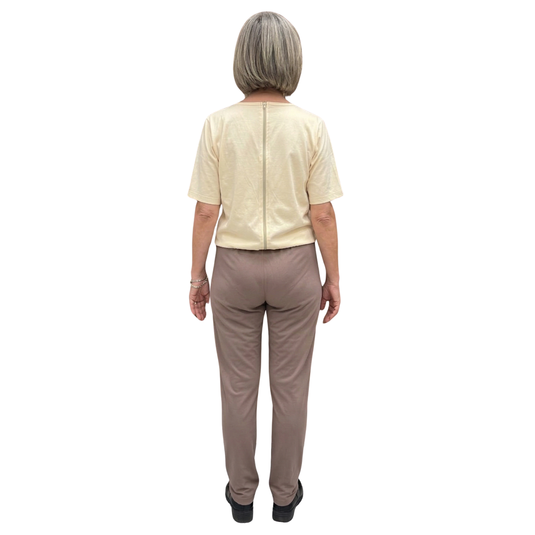 Damen Pflegeoverall kurzarm für Senioren mit Reißverschluss am Rücken | Wasserabweisend | Alzheimer Kleidung aus Baumwolle | Ferrucci Comfort - 9027 MC PL